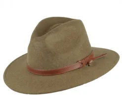 Scippis Australian Adventure Wear Warren
