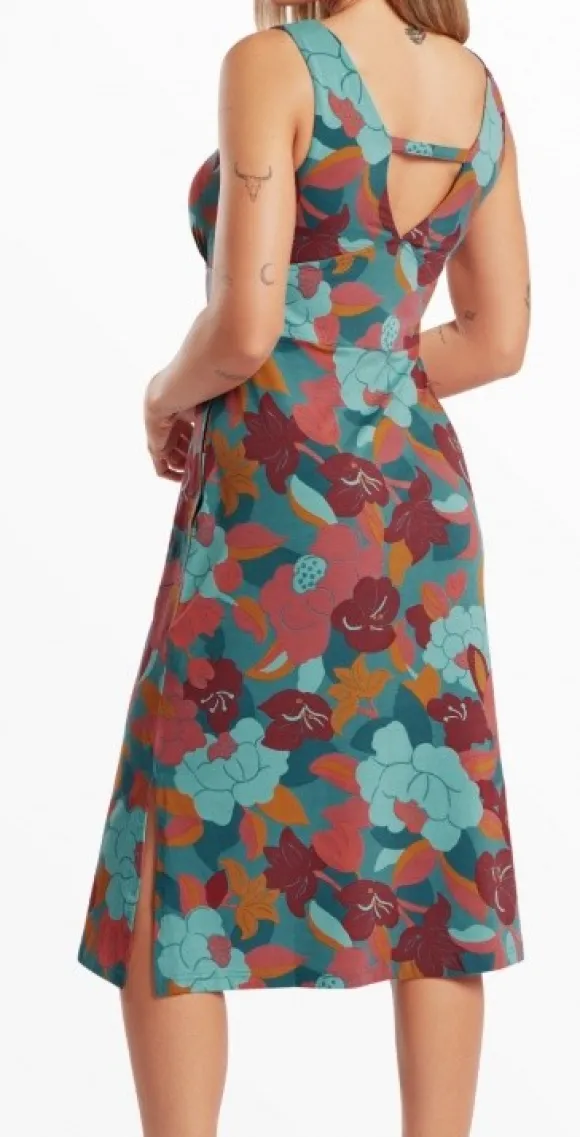 Sherpa Adventure Gear Neha Midi Dress