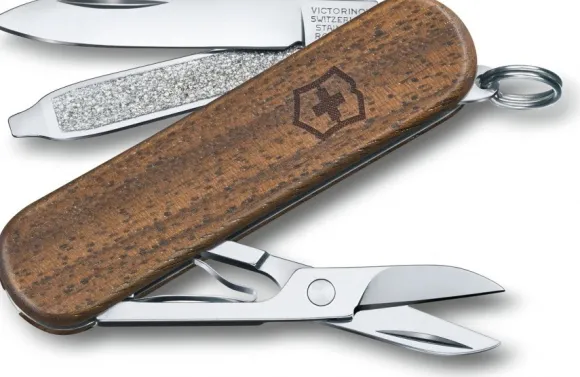 Victorinox Classic SD Wood